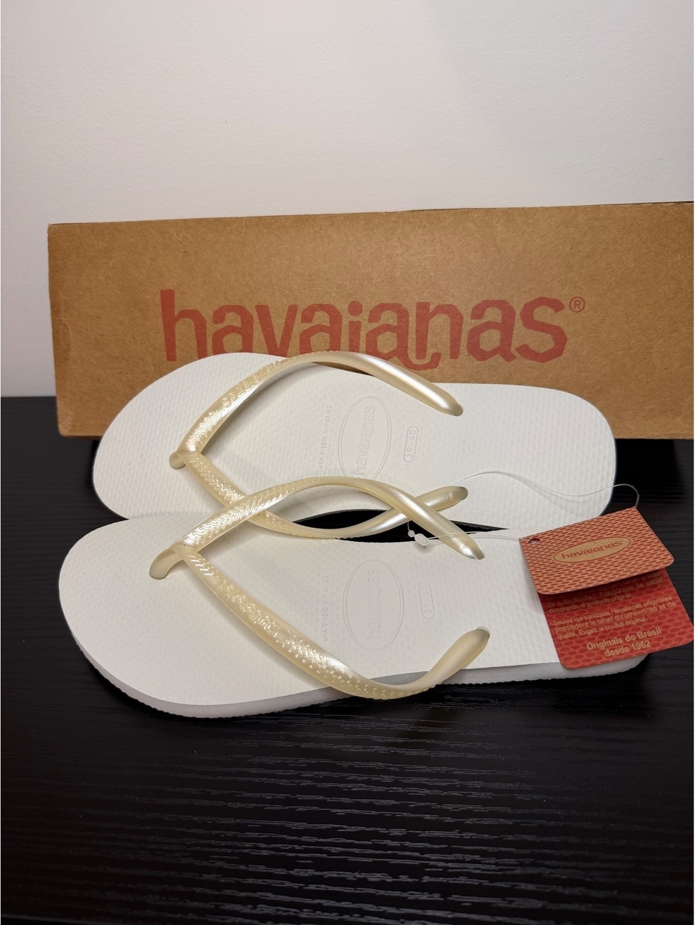 Havaianas Flip Flops White Gold
